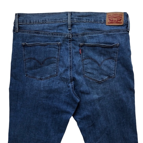 Levi’s Slimming Straight Women’s Size 32 - Picture 8 of 12